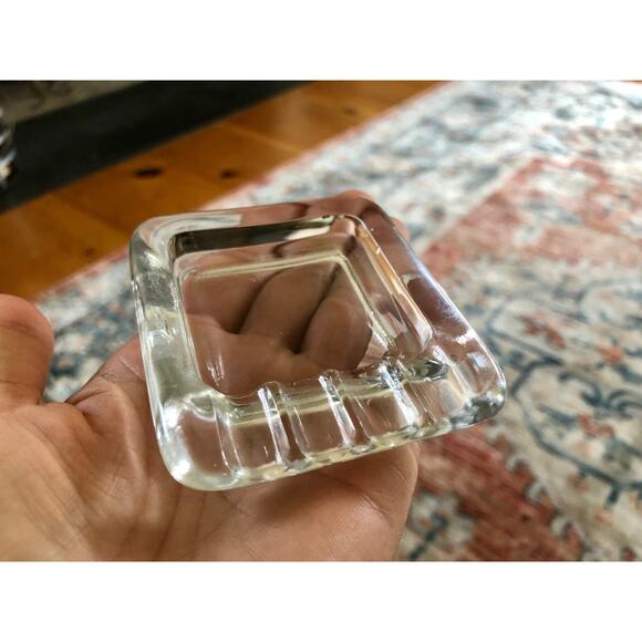 Vintage Clear Glass Ashtray, Art Deco Design Dish, Trinket Dish, Retro Ashtray - Picture 7 of 10